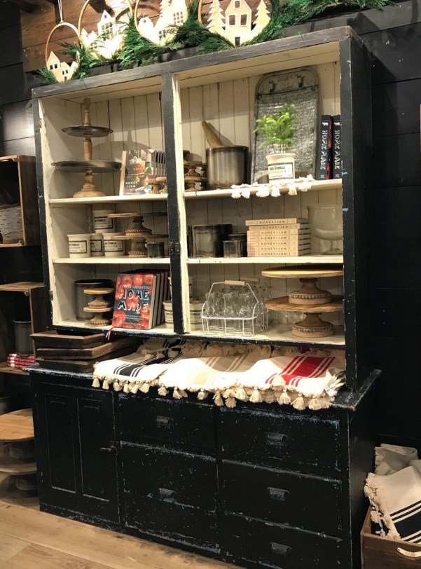 5FD8D67E-3FB4-4E66-886D-DBAAC228872C